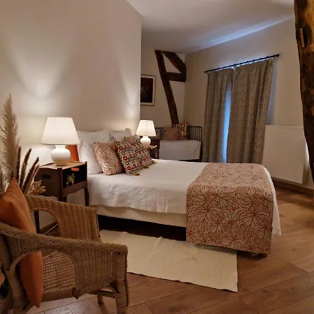 Couette-café Ferme D'orsonville 3*